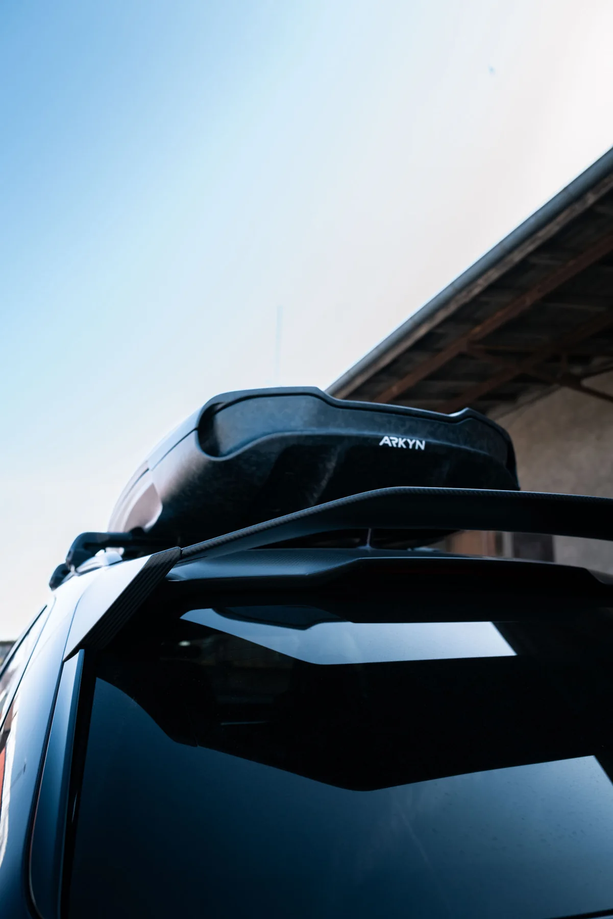 ARKYN FALCON-1 Roof box installed photo 25