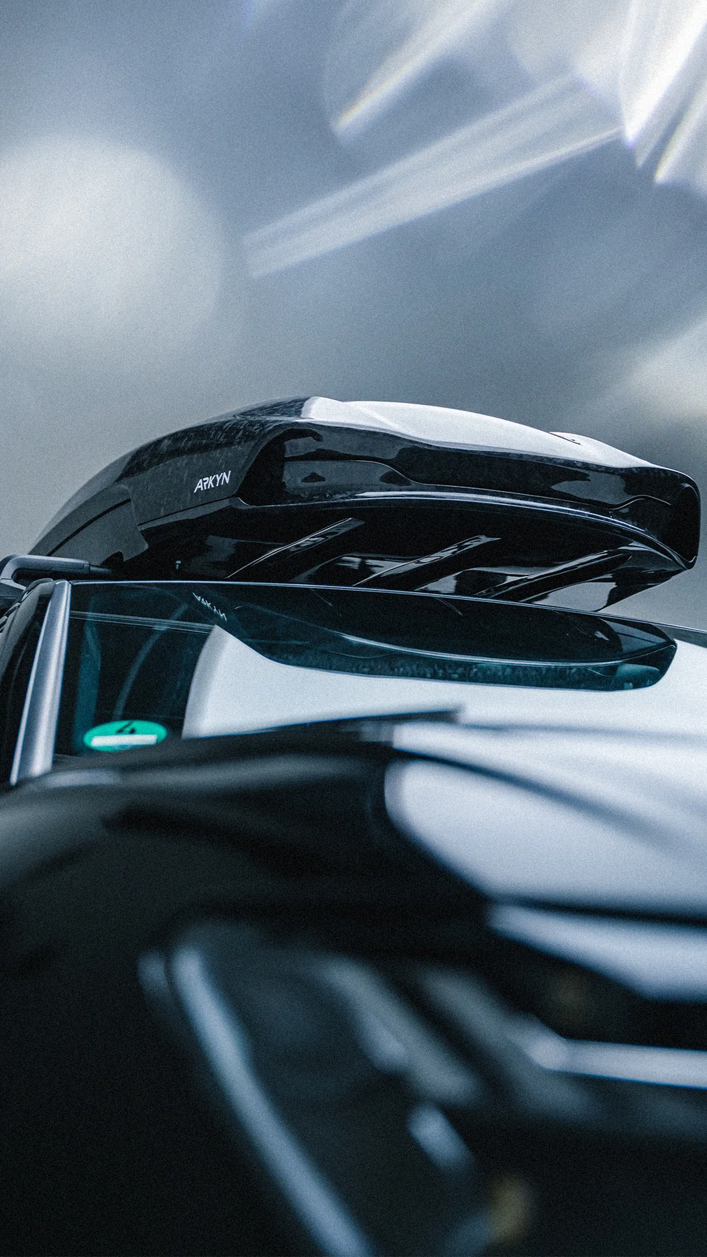 ARKYN FALCON-1 Roof box installed photo 55